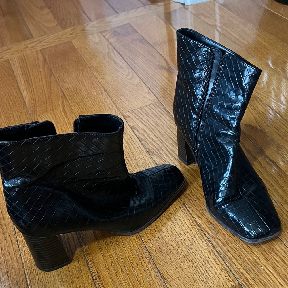 INC International Concepts Black Textured Heeled Boots